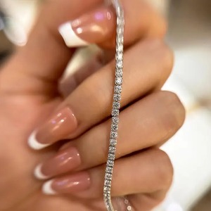 Pulsera de Tenis con Diseño Moderno, Plata de Ley 925, Baño de Oro Blanco, Moissanita Tallada Brillante, 220 mm, para Mujer - Product Image 4