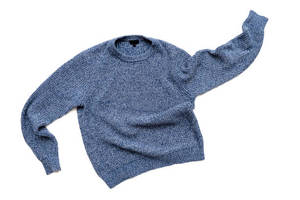 Women's Warm Chunky Knit Sweater Long Sleeve Soft Cozy Comfortable Relaxed Fit Casual Pullover Top with Classic Crew Neck - Product Image 3
