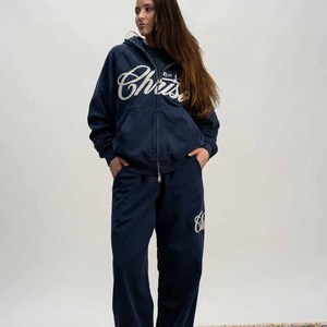 Sweat-shirt à capuche vintage délavé avec logo personnalisé, en molleton de coton, thème universitaire, chrétien, foi, bénédiction - Product Image 2