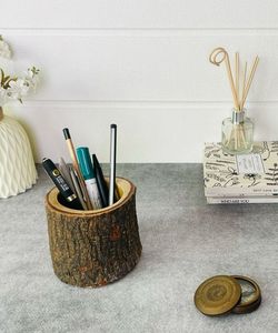 Portalápices de madera con acabado de corteza natural, organizador de escritorio para bolígrafos, lápices y marcadores de la colección Handmade. - Product Image 1
