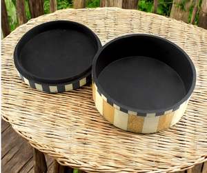 Caja de joyería compacta de resina hecha a mano, diseño decorativo único, almacenamiento que ahorra espacio para joyas y pequeños tesoros - Product Image 2