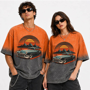 T-shirt surdimensionné personnalisé pour homme, délavé à l'acide, dégradé orange-gris vintage, effet vieilli, avec motif voiture rétro classique au coucher du soleil - Product Image 4