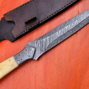 Couteau de chasse en acier Damas, couteau à dépecer, manche en acier au carbone, étui en cuir, couteau tactique portable à lame fixe pour la chasse, DIY - Product Image 1