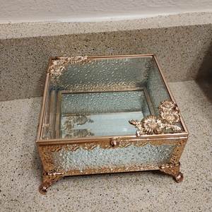 Boîte à bijoux rectangulaire en verre avec couvercle, design classique, cadre métallique à charnières, rangement à un niveau, présentoir, cadeau de mariage - Product Image 6