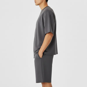 Artículo de moda: Conjunto de 2 piezas para hombre, camiseta oversize y pantalones cortos, ropa cómoda para hip hop y jogging, conjunto de pantalones cortos para hombre con efecto desgastado. - Product Image 5