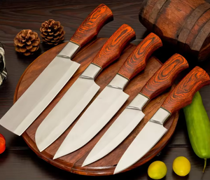 Juego de Cuchillos de Chef Profesional de 5 Piezas de Acero con Alto Contenido de Carbono, con Hojas Afiladas y Duraderas, Mango Ergonómico de Madera Ambidiestro - Product Image 1