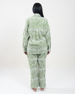 Derniers modèles indiens traditionnels modernes Nouvel ensemble de cordons en coton vert imprimé pour dames disponible au prix de gros - Product Image 4