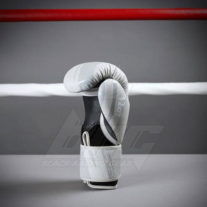 Équipement sportif, gants de boxe, fabricants pakistanais de gants de boxe, gants de boxe en vente, gants de boxe à prix réduit - Product Image 3