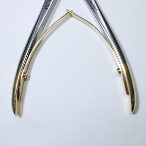 คีมตัดและดัดลวดจัดฟันสแตนเลสคุณภาพสูง ขนาด 17 ซม. ได้รับการรับรองมาตรฐาน CE ยี่ห้อ WORLD PRECISION SURGICAL - Product Image 4