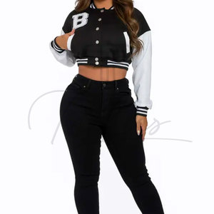 Blouson universitaire court pour femme, style vintage, avec logo personnalisé, en laine brodée, couleur unie, nouvelle collection hiver, pour l'extérieur, vente en gros - Product Image 5