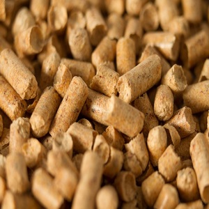 Briquetas de Madera de Pino de Alta Calidad Enplus-A1 de 6 mm, Pellets de Madera Dura, Serrín en Bolsas de 15 kg para Sistemas de Calefacción Europeos - Product Image 1