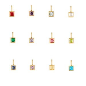 Colgante Pequeño de Cuarzo Esmeralda en Forma de Cojín - Plata de Ley 925 Bañada en Oro, Joyería para Mujer, Colgante Elegante con Piedra de Nacimiento de Mayo para Ella - Product Image 6