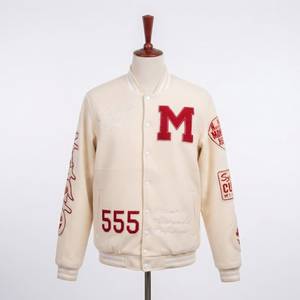 Veste universitaire personnalisée haut de gamme pour homme, veste de baseball style Letterman, corps en laine, manches en cuir, streetwear, usine de vêtements OEM ODM - Product Image 1