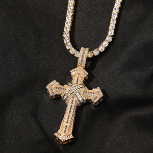 Colgante de Estilo Religioso con Certificación IGI, Chapado en Oro, Plata 925, Diamantes Moissanite VVS, Joyería Fina de Lujo - Product Image 2