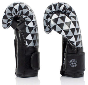Guantes de Boxeo Fairtex Hechos a Medida por Fabricante Mayorista 2025, Fabricados con Cuero Genuino, Equipamiento de Combate Personalizado - Product Image 6