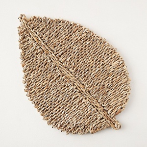 Hot Trend Natural Water Hyacinth Woven Bohemian Style Eco-Friendly <b>Round</b> Handwoven Rattan Placemats <b>Set</b> of <b>4</b> Vietnam HNH Craft - Product Image 6
