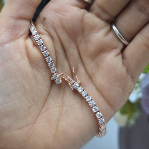 Pulsera de tenis VVS con moissanita redonda, plata 925 con baño de rodio, estilo hip hop, con cierres seguros, para mujer. - Product Image 1