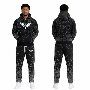 ชุดเซ็ตแทรคสูทแบบยูนิเซ็กซ์ ประดับคริสตัลวิบวับ สีดำ เสื้อฮู้ดดี้และกางเกงจ็อกเกอร์  โลโก้ VK สไตล์สตรีทแวร์ สำหรับผู้ชายและผู้หญิง ชุดกีฬาสุดหรู - Product Image 2