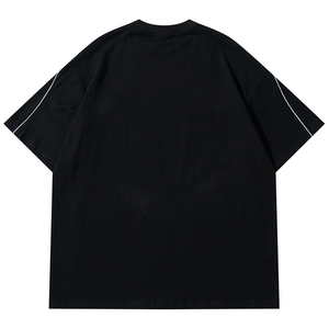 เสื้อยืดโอเวอร์ไซส์สีดำผ้าฝ้ายแขนสั้นคอกลมลำลองสีพื้นแต่งขอบสะท้อนแสงสไตล์สตรีทแวร์สำหรับผู้ชาย - Product Image 2