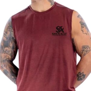Débardeur sans manches bordeaux pour homme, avec logos personnalisés SHOUKAT, pour la gym, le fitness, la musculation, l'entraînement, les vêtements de sport, l'athlétisme - Product Image 5