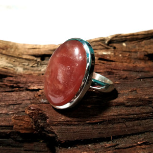 Bague élégante en argent sterling avec saphir naturel, style bohème vintage, forme ovale, par un créateur tiers - Product Image 5