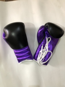 Guantes de Boxeo MMA Personalizados con Cordones, Cuero Vacuno, Exportación de Pakistán, Entrenamiento en Gimnasio, Venta al Por Mayor, Unisex - Product Image 1