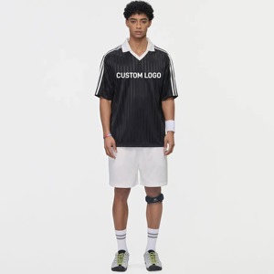 Camiseta de Fútbol Personalizada para Hombre, Rayas Blancas y Negras, Cuello Redondo, Manga Corta, Sublimada, Transpirable, para Todas las Temporadas, Corte Regular para Adultos - Product Image 1