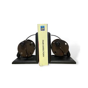 Serre-livres BE10 en forme de moulinets de pêche avec base en bois – Serre-livres uniques et élégants pour la maison ou le bureau - Product Image 1