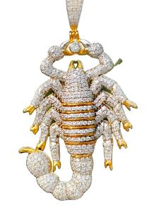 Colgante de Escorpio de diamante de moissanita de forma redonda blanca, colgante personalizado de Plata de Ley 925, regalo para ella - Product Image 3