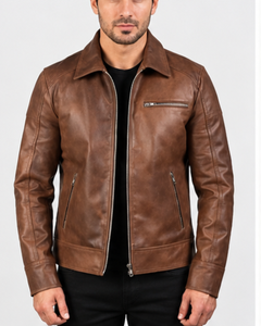Chaqueta de Moto para Hombre, Estilo Urbano, de Cuero PU Marrón, Cuello Redondo, Cierre de Cremallera, Logotipo Frontal, Corte Regular, Estilo Otoñal - Product Image 1