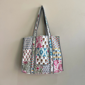 Sac fourre-tout matelassé en patchwork |   Sac à bandoulière en coton écologique |   Sac à bandoulière en coton fait main - Product Image 1