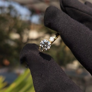 Elegante Anillo de Compromiso con Diamante Cultivado en Laboratorio de 1.50 Quilates, Certificado por IGI, Oro de 14K, Joyería Fina para Propuesta de Matrimonio - Product Image 5