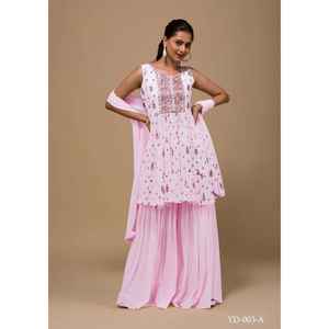 ผ้าจอร์เจียแบบสวยงามปักได้ลำดับบนวังพร้อมสีชมพูอ่อน - Product Image 1