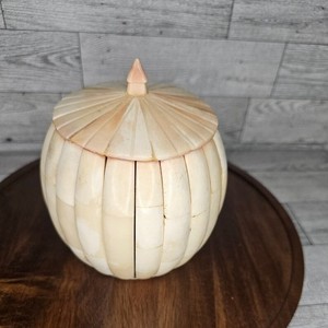 Modern Camel Bone Trinket Jewellery Box Shape Solid <b>Iron</b> Inlay Storage Box for Elegant Accessories FAIZA CRAFT Eco-Friendly - Product Image 1