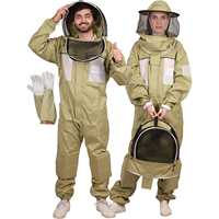 Combinaison de protection bien conçue pour l'apiculture, idéale pour l'inspection des ruches, la collecte du miel et les tâches pratiques de gestion d'apiculture