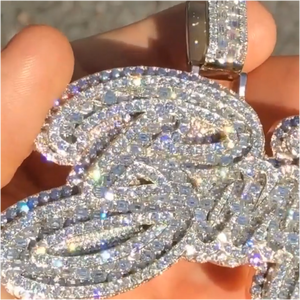 Pendentif personnalisé en argent pour homme, serti de moissanite VVS et de diamants de laboratoire, avec logo ou nom, style Hip Hop, passe le testeur de diamant - Product Image 1