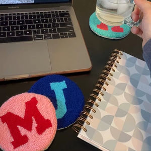 แผ่นรองแก้วทำมือประดับลูกปัด MS HANDICRAFT - แผ่นรองแก้วแบบพกพา ของขวัญคลาสสิกสำหรับโบสถ์และศาสนา พร้อมแผ่นรองโพลีเอสเตอร์ (4x4 นิ้ว) - Product Image 1