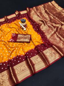 Sari de Seda Kanjivaram con Borde Zari Tejido a Mano, Traje Nupcial Tradicional Indio para Bodas y Fiestas - Product Image 2