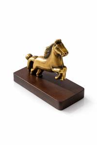 Sculpture de cheval en laiton de style antique pour centre de table, décoration de bureau et collection de cadeaux - Product Image 2