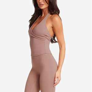 เสื้อกล้ามออกกำลังกายแบบใหม่ ทรงวี ผ้าไนลอนผสมสแปนเด็กซ์ เสริมฟองน้ำ ระบายอากาศได้ดี แบบผูกคอ สำหรับเล่นกีฬา โยคะ และฟิตเนส - Product Image 4