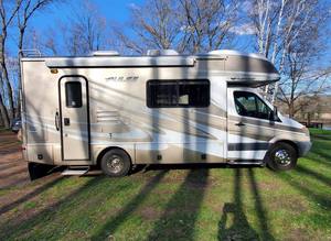 Autocaravana Familiar de Lujo 4x4 Usada 2026, Remolque Camper, Caravana de Fibra de Vidrio, Casa Móvil, Aventura, Camping, Viajes, Vehículo Todoterreno - Product Image 5