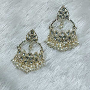 Pendientes colgantes de piedra y cuentas 10573962, joyería fina Kundan chapada en oro - Product Image 1