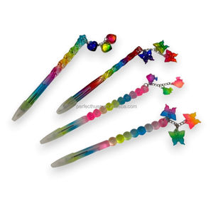 Stylos de couleur fantaisie en plastique 17 cm multicolores avec breloque papillon pour enfants - Product Image 6