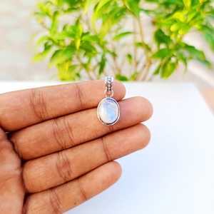 Pendentif en argent sterling avec rhodonite, bijou artisanal en pierre précieuse avec sertissage clos, cadeau élégant pour femmes et enfants - Product Image 5