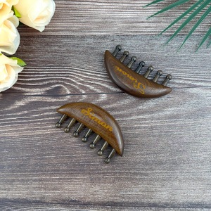 Masseur facial Gua Sha en bois rustique écologique avec artisanat en bois d'acacia massif pour la relaxation musculaire - Cadeau du Nouvel An - Product Image 6