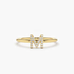 Anillo de Plata de Ley 925 Chapado en Oro Amarillo de 14k, Anillo con Letra M, Anillo Pequeño con Moissanita para Mujer - Product Image 3