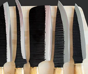 Ensemble de couteaux de chef en acier carbone faits à la main |   Poignée en bois et résine avec revêtement en poudre noire |   Collection de 5 couteaux de cuisine tranchants - Product Image 2