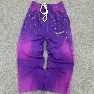 Pantalones Deportivos para Hombre en Degradado Rojo Naranja con Pedrería, Cintura Elástica con Cordón, Estilo Casual, Logotipo Abominable - Product Image 3
