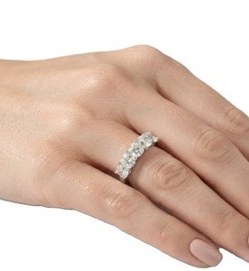 Bague demi-éternité en or massif 10K 14K 18K avec diamant de laboratoire taille coussin 1,66 CT, sertie à griffes, alliance de mariage, bijoux de mariée raffinés - Product Image 6
