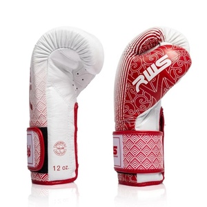 ถุงมือชกมวย Fairtex คุณภาพพรีเมียม สีขาวลายแดง หนังแท้ ปิดด้วยแถบตีนตุ๊กแก สำหรับฝึกซ้อม เหมาะสำหรับผู้ใหญ่ วัยรุ่น และเด็ก - Product Image 4
